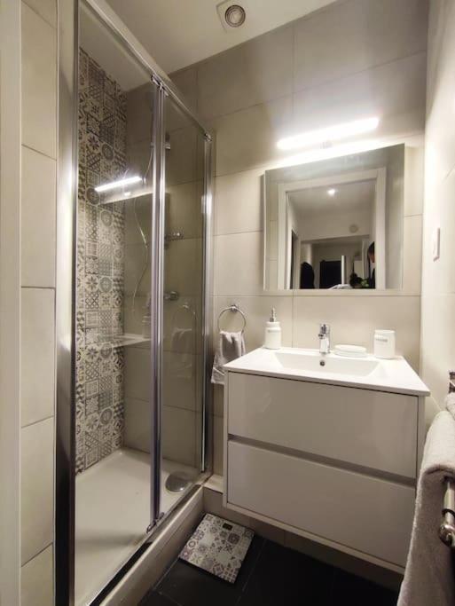 Appartement Proche Paris/Metro Asnieres-sur-Seine Exterior photo